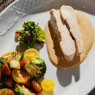 Куриная грудка с брокколив Siesta fiesta по цене 790 ₽