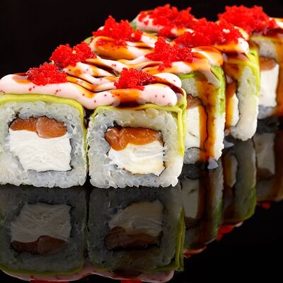 Шик маки в Sushi & Rollzz по цене 525 ₽