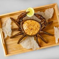 Запеченный камчатский краб спайси в Dodici seafood