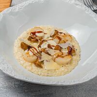 Ризотто с трюфелем и сахалинским гребешком в Анджело