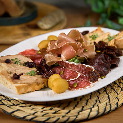 Ассорти к вину в Белок по цене 2100 ₽