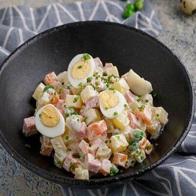 Оливье с колбасой в Баклажан в ТЦ 