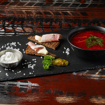 Борщ с говядиной и беконом в Bistro 113 по цене 570 ₽