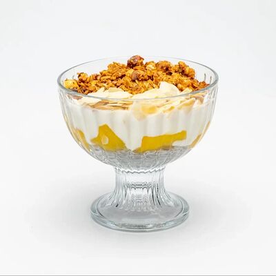 Гранола, йогурт, чиа, манго в Le dessert по цене 470 ₽