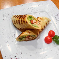 Ролл с курицей в Симит Хауз