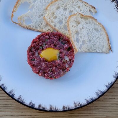 Тартар из говядины в Культурный код по цене 1050 ₽