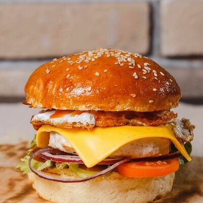 Чикенбургер в Жар-пицца по цене 380 ₽