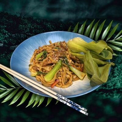 Лапша с уткой в LAOBAN по цене 830 ₽