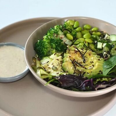 Боул с авокадо в Шаверма и Пельмень по цене 3490 ₽