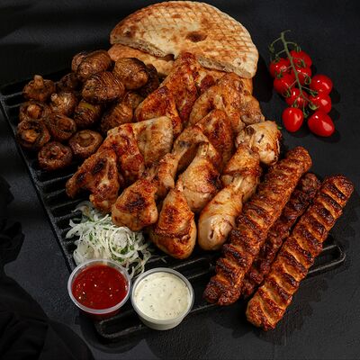 Сет «Мне курицу» в Мясо Кстати по цене 3790 ₽