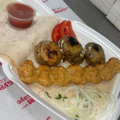 Люля-кебаб из баранины и картошечкав Бурум Хаус по цене 560 ₽