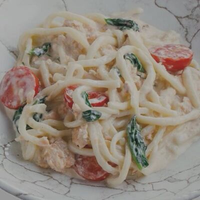 Паста с лососем и шпинатом в Сушки на макушке по цене 790