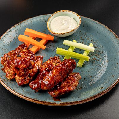 Крылышки BBQ в G bakery8 по цене 760 ₽