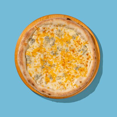 Пицца Четыре сыра в Kiss по цене 530