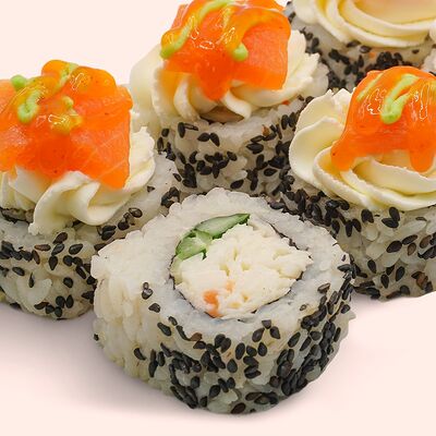 Ролл манго-лососьв Суши-Box по цене 600 ₽