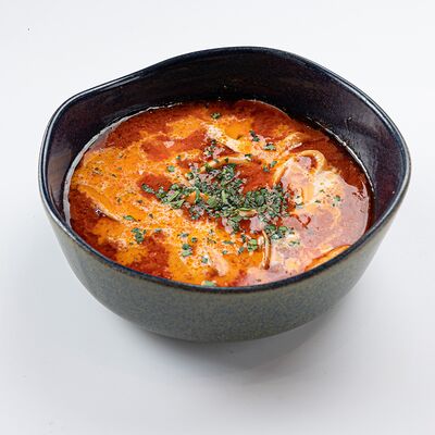 Томатный суп с креветками, вонголе и кальмаром в Барслона по цене 640 ₽