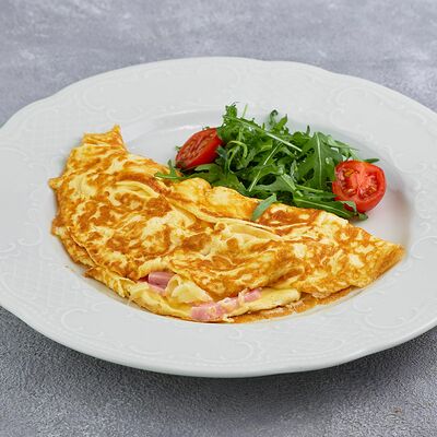 Омлет с ветчиной, сыром и томатами в Царь по цене 490 ₽