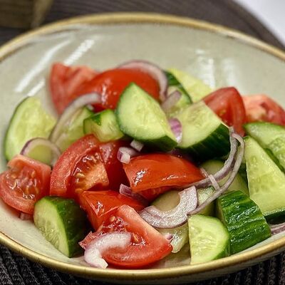 Томаты-огурцы-лук Мега в Пельмешка по цене 636 ₽