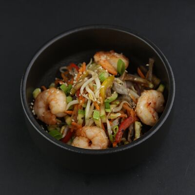 Креветки с овощами на тепане в Pho Tom по цене 660 ₽