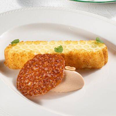 Медовое пирожное с красным апельсином в Lunasole по цене 630 ₽