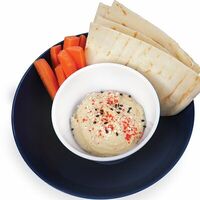 Хумус в I-tal Corner Вегетарианский стрит-фуд