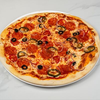 Пицца халапеньов Date по цене 1320 ₽