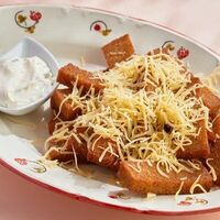 Хрустящие гренки из черного хлеба с сыром и чесноком в Пшеница