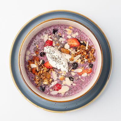 Смузи черничный с альметте в CrepeCafe по цене 3490 ₸