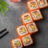 Ролл Калифорния с крабом в Guava Bar