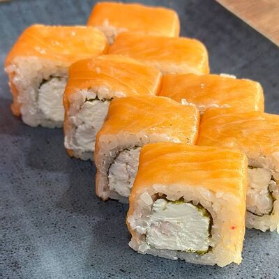 Филадельфия с креветкой в Sashimi по цене 530 ₽