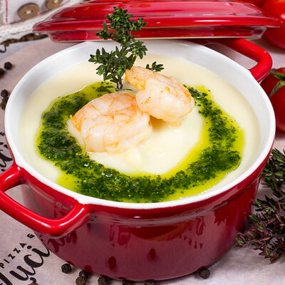 Крем-суп Сливочно-сырный с тигровыми креветками в Луиджи & Тосё по цене 299