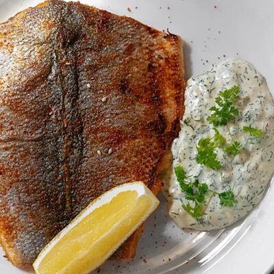 Филе сибаса с соусом тартар в More More по цене 1480