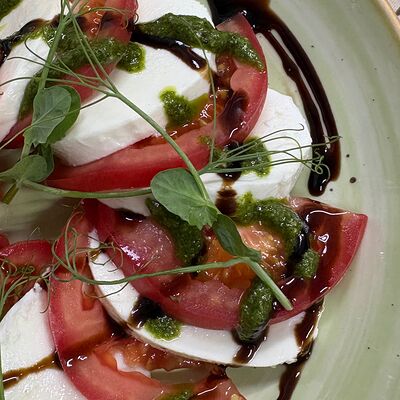 Капрезев Гриль бар Онар по цене 510 ₽