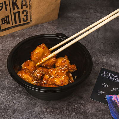 Блюдо №64 Корейский чикен в кисло-сладком соусе в Капэ по цене 495 ₽