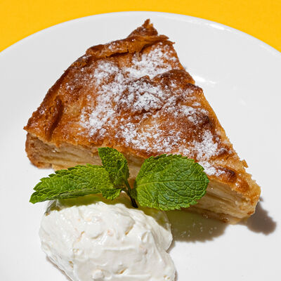 Яблочный пирог с кремом в Pizza Maestrello по цене 400 ₽