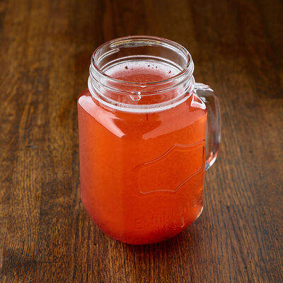 Домашний лимонад клубничный в Craft Lab Cafe по цене 170 ₽