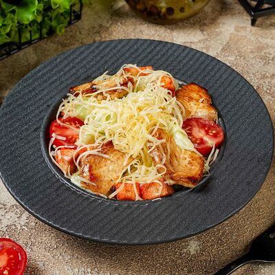 Салат Цезарь в Чашма по цене 410 ₽