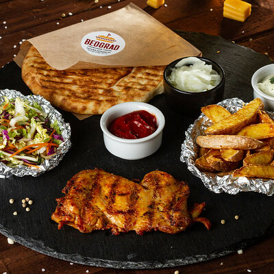 Сет на одного с куриным бедром в Гриль-бар Београд по цене 500 ₽