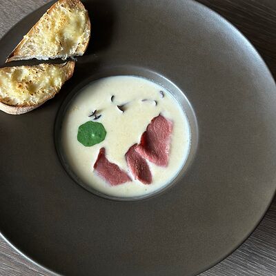 Французский сливочный луковый суп в Лаунж бар 6/20 по цене 550 ₽