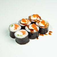 Малый ролл: лосось холодного копчения, огурец, сыр, икра лососевая (6 шт.) в ЁБИСАН