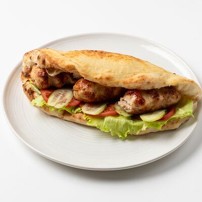 Дурум с куриным люля в хрустящей лепешке в Кафе МилАриЯ по цене 806 ₽