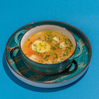 Бульон с яйцом в Kiss по цене 115