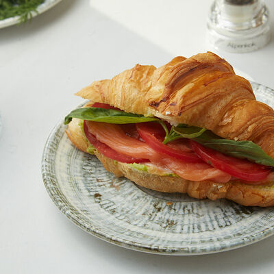 Круассан с лососем в Блеск по цене 340