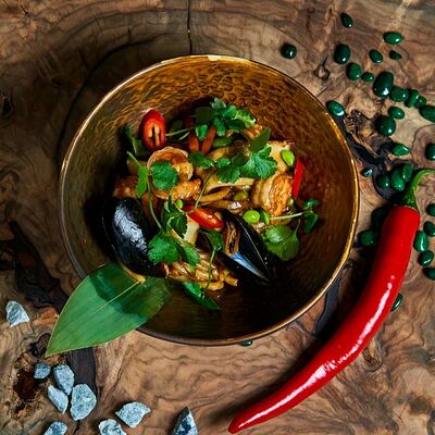 Удон с морепродуктами в Мята signature 2ФР по цене 1030 ₽