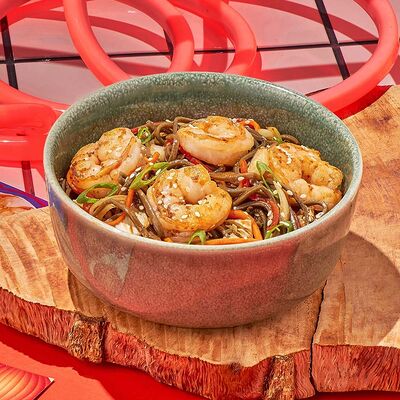 Тигровые креветки с гречневой лапшой в Dostaевский по цене 573 ₽