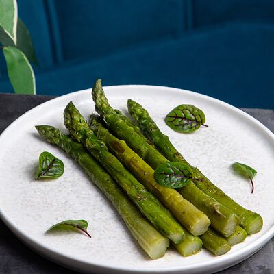 Спаржа в Everest Sochi по цене 630 ₽