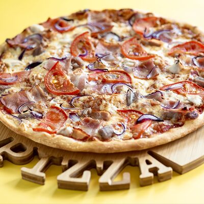 Пицца Мясное ассорти в Креветочка по цене 899 ₽
