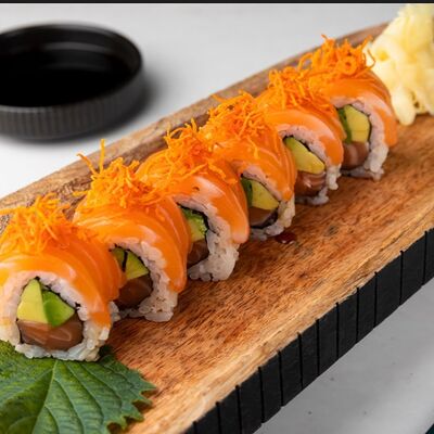 Ролл Много Лосося в Море на Патриках по цене 1190