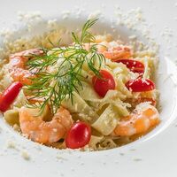Тальятелле с креветками и черри в Shaurma Palace