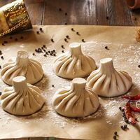 5 хинкали со свининой и говядиной в Кафе Динамо грузинская кухня